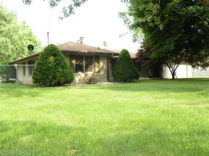 770 Thomas St, Plainwell, MI 49080 photo 1