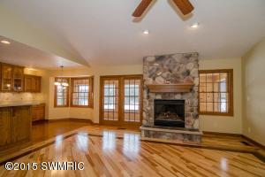 4635 E River Rd, Buchanan, MI 49107 photo 8