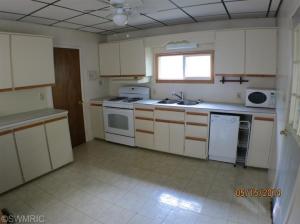 607 S Constantine St, Three Rivers, MI 49093 photo 2