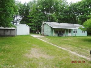 5576 E 3 Mile Rd, White Cloud, MI 49349 photo 1