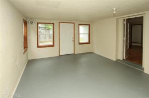 178 Wellworth Ave, Springfield, MI 49037 photo 12