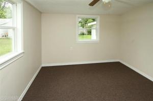 178 Wellworth Ave, Springfield, MI 49037 photo 9