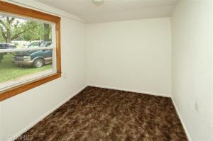 178 Wellworth Ave, Springfield, MI 49037 photo 10