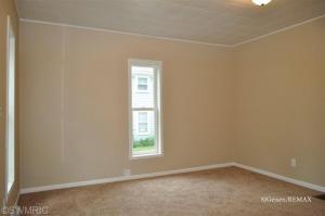 709 S Bridge St, Belding, MI 48809 photo 3