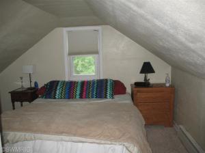 1042 S Pearl St, Belding, MI 48809 photo 12