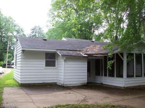 933 James St, Plainwell, MI 49080 photo 3