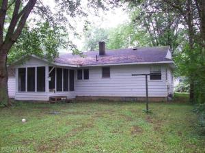 933 James St, Plainwell, MI 49080 photo 4