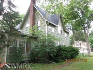600 West St, Three Rivers, MI 49093 photo 2
