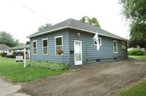 611 Spring St, Three Rivers, MI 49093 photo 2