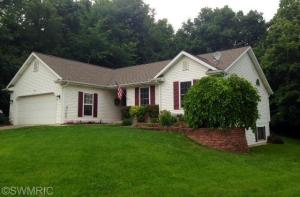 7 Heron Ct, Plainwell, MI 49080 photo 1