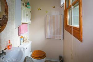 7854 E Jackson St, White Cloud, MI 49349 photo 24