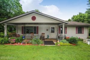 7854 E Jackson St, White Cloud, MI 49349 photo 1
