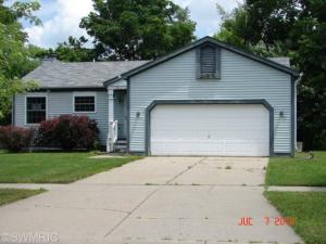 422 Corral Path, Lansing, MI 48917 photo 1