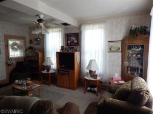 202 N Orange St, Sturgis, MI 49091 photo 4