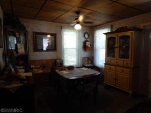 202 N Orange St, Sturgis, MI 49091 photo 8
