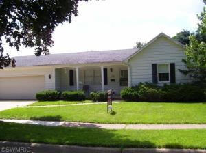 408 Hicks Ave, Plainwell, MI 49080 photo 2
