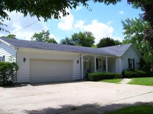 408 Hicks Ave, Plainwell, MI 49080 photo 1