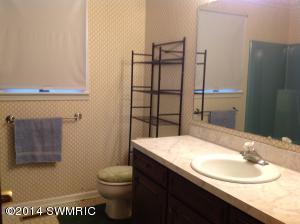 408 Hicks Ave, Plainwell, MI 49080 photo 6