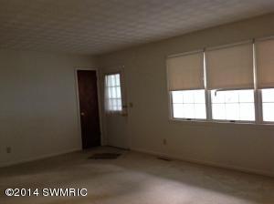 408 Hicks Ave, Plainwell, MI 49080 photo 5