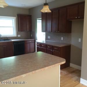 900 Beech St, Lowell, MI 49331 photo 9