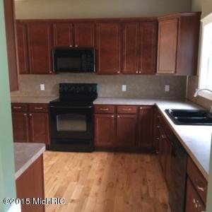 900 Beech St, Lowell, MI 49331 photo 12