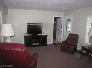 23218 Van Resort Dr, Mendon, MI 49072 photo 4