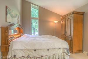 3100 Howlett Dr SE, Ada, MI 49301 photo 14