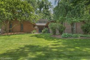 3100 Howlett Dr SE, Ada, MI 49301 photo 1
