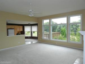 313 Annes Ct, Plainwell, MI 49080 photo 7