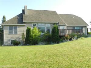 313 Annes Ct, Plainwell, MI 49080 photo 2