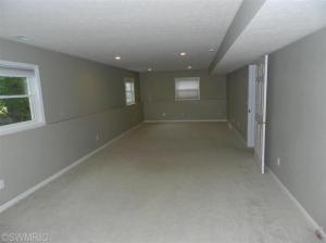 313 Annes Ct, Plainwell, MI 49080 photo 18