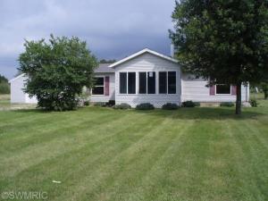 13475 Kane Rd, Plainwell, MI 49080 photo 1