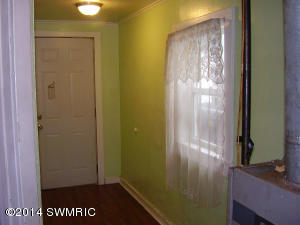 606 Harrison Ave, Belding, MI 48809 photo 11