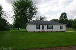 3104 Arrowhead Dr, Reading, MI 49274 photo 1