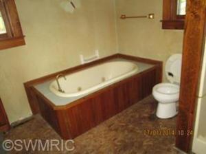 500 Maple St, Three Rivers, MI 49093 photo 9
