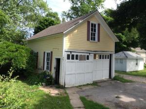 347 Second St, Manistee, MI 49660 photo 2
