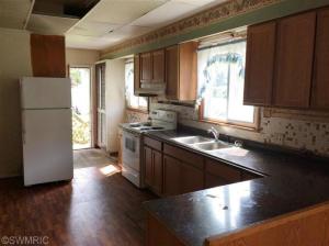 347 Second St, Manistee, MI 49660 photo 6