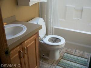 14931 Drummond Rd, Constantine, MI 49042 photo 7