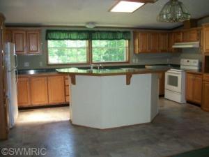 14931 Drummond Rd, Constantine, MI 49042 photo 2