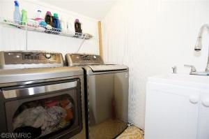 116 E Ann St, Spring Lake, MI 49456 photo 17