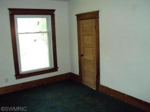 324 S Main, Bellevue, MI 49021 photo 6