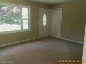 713 Grove St, Belding, MI 48809 photo 4