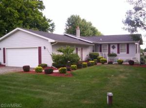 3937 E Shore Dr, Stanton, MI 48888 photo 2