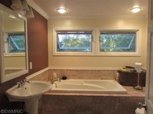 232 Exchange St, Spring Lake, MI 49456 photo 13