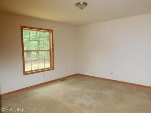 4794 E 28th St, White Cloud, MI 49349 photo 5