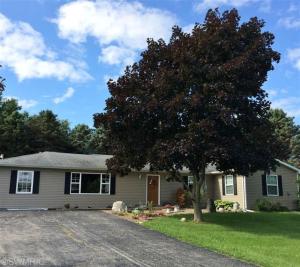 6870 Sinclair Rd, Eau Claire, MI 49111 photo 1