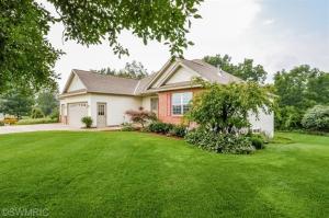 3592 Walnut Ct, Hamilton, MI 49419 photo 2