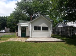 63 Walnut St, Coldwater, MI 49036 photo 4