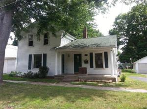 63 Walnut St, Coldwater, MI 49036 photo 1