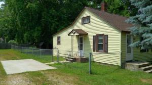65 Wright St, Coldwater, MI 49036 photo 2